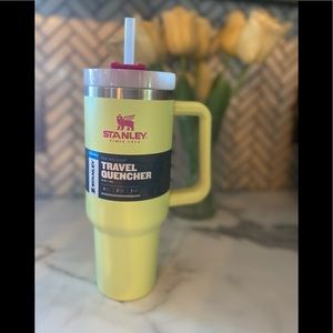 NWT STANLEY 40oz ADVENTURE QUENCHER TRAVEL TUMBLER - CITRON MIX